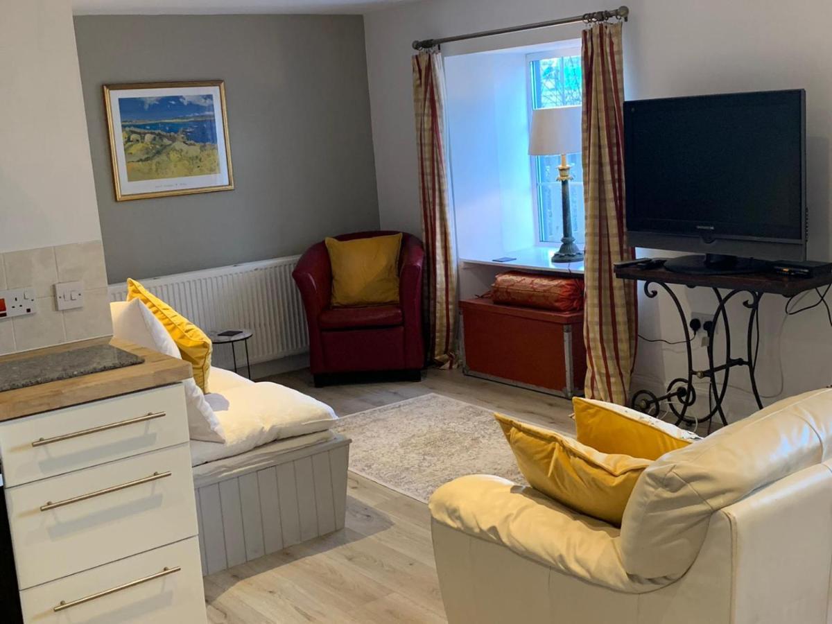 Hill House - Mews Town House, In A Quiet Private Close, In The City Centre Of Inverness. Eksteriør bilde